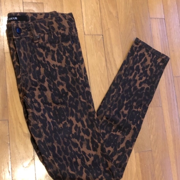 Joe’s Jeans Leopard Print Pants - Picture 5 of 12